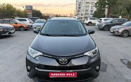 Toyota RAV4, 2015 год, 2 200 000 рублей, 1 фотография