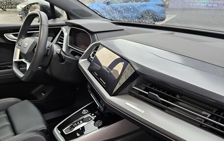 Audi Q4 e-tron, 2024 год, 4 080 000 рублей, 12 фотография