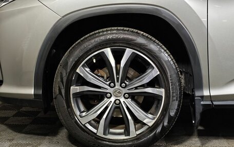 Lexus RX IV рестайлинг, 2017 год, 3 850 000 рублей, 9 фотография