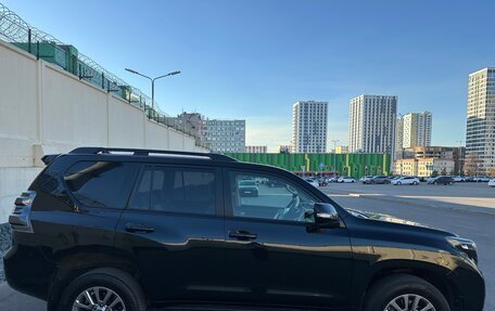 Toyota Land Cruiser Prado 150 рестайлинг, 2017 год, 4 350 000 рублей, 8 фотография