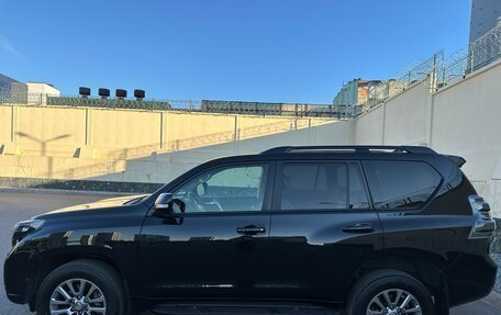 Toyota Land Cruiser Prado 150 рестайлинг, 2017 год, 4 350 000 рублей, 7 фотография