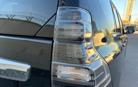 Toyota Land Cruiser Prado 150 рестайлинг, 2017 год, 4 350 000 рублей, 14 фотография