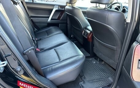 Toyota Land Cruiser Prado 150 рестайлинг, 2017 год, 4 350 000 рублей, 26 фотография
