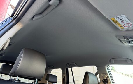 Toyota Land Cruiser Prado 150 рестайлинг, 2017 год, 4 350 000 рублей, 30 фотография