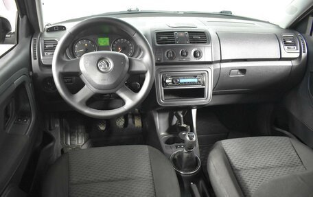 Skoda Fabia II, 2013 год, 559 900 рублей, 6 фотография