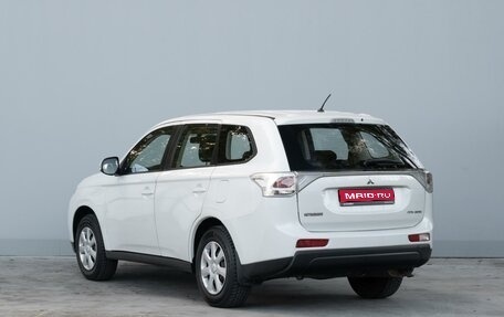 Mitsubishi Outlander III рестайлинг 3, 2014 год, 1 449 000 рублей, 1 фотография