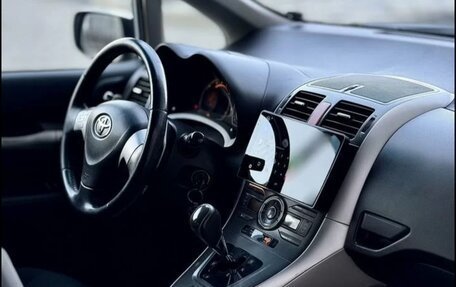 Toyota Auris II, 2007 год, 600 000 рублей, 8 фотография