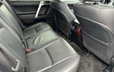 Toyota Land Cruiser Prado 150 рестайлинг, 2015 год, 3 800 000 рублей, 15 фотография