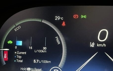 Toyota Highlander, 2024 год, 7 300 000 рублей, 17 фотография