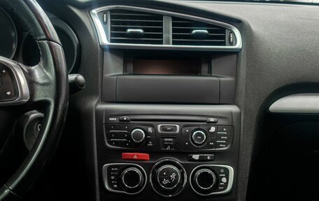 Citroen C4 II рестайлинг, 2015 год, 799 900 рублей, 17 фотография