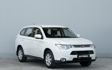 Mitsubishi Outlander III рестайлинг 3, 2014 год, 1 449 000 рублей, 15 фотография