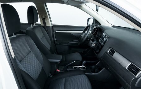 Mitsubishi Outlander III рестайлинг 3, 2014 год, 1 449 000 рублей, 23 фотография