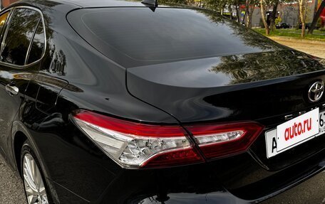 Toyota Camry, 2020 год, 3 050 000 рублей, 10 фотография