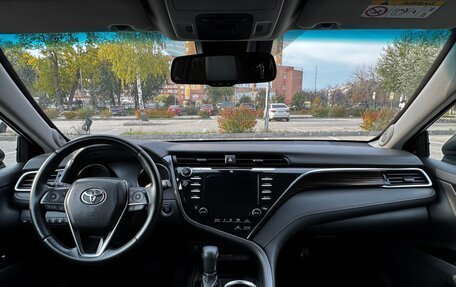 Toyota Camry, 2020 год, 3 050 000 рублей, 20 фотография