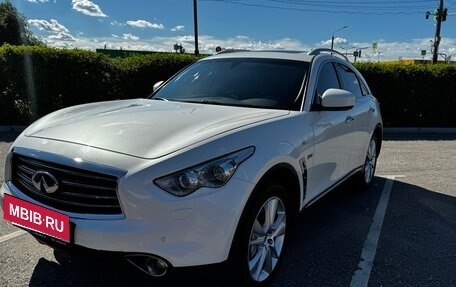 Infiniti QX70, 2016 год, 2 620 000 рублей, 3 фотография