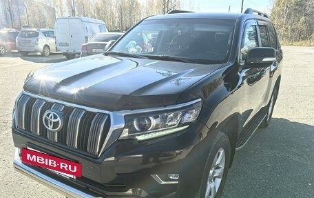 Toyota Land Cruiser Prado 150 рестайлинг, 2019 год, 4 300 000 рублей, 3 фотография