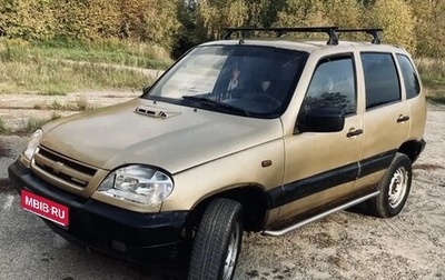 Chevrolet Niva I рестайлинг, 2004 год, 215 000 рублей, 1 фотография