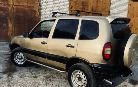 Chevrolet Niva I рестайлинг, 2004 год, 215 000 рублей, 4 фотография