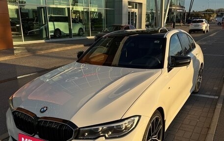 BMW 3 серия, 2020 год, 3 000 000 рублей, 2 фотография