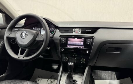 Skoda Octavia, 2018 год, 880 000 рублей, 10 фотография