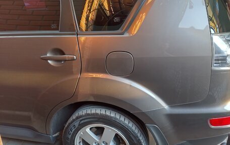 Mitsubishi Outlander III рестайлинг 3, 2011 год, 999 000 рублей, 14 фотография