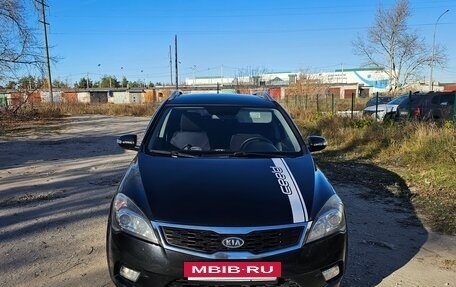 KIA cee'd I рестайлинг, 2010 год, 670 000 рублей, 2 фотография
