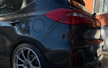 KIA cee'd GT II, 2017 год, 1 290 000 рублей, 21 фотография