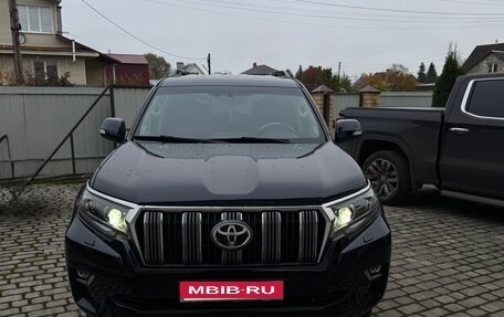 Toyota Land Cruiser Prado 150 рестайлинг, 2017 год, 4 200 000 рублей, 1 фотография