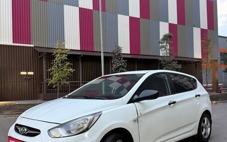 Hyundai Solaris II рестайлинг, 2013 год, 760 000 рублей, 3 фотография