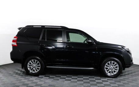 Toyota Land Cruiser Prado 150 рестайлинг, 2017 год, 3 990 000 рублей, 4 фотография