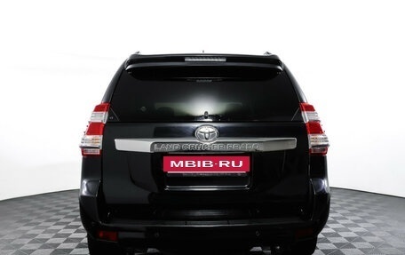 Toyota Land Cruiser Prado 150 рестайлинг, 2017 год, 3 990 000 рублей, 6 фотография