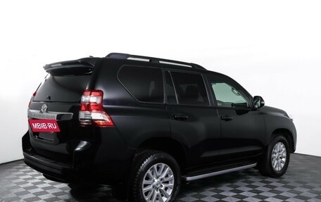 Toyota Land Cruiser Prado 150 рестайлинг, 2017 год, 3 990 000 рублей, 5 фотография