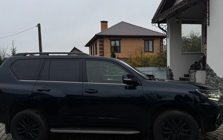 Toyota Land Cruiser Prado 150 рестайлинг, 2017 год, 4 200 000 рублей, 3 фотография