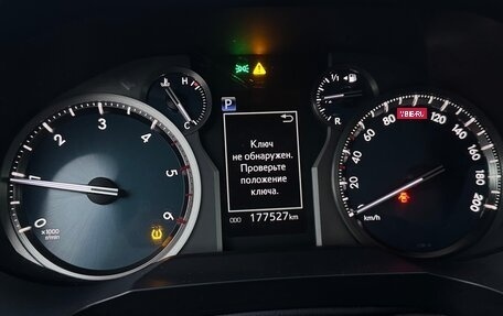 Toyota Land Cruiser Prado 150 рестайлинг, 2017 год, 4 200 000 рублей, 6 фотография