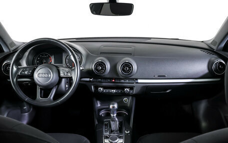 Audi A3, 2019 год, 1 590 000 рублей, 12 фотография