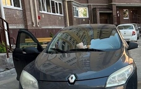 Renault Megane III рестайлинг, 2010 год, 550 000 рублей, 1 фотография