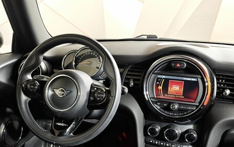 MINI Hatch, 2020 год, 2 399 000 рублей, 15 фотография