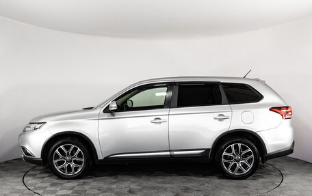 Mitsubishi Outlander III рестайлинг 3, 2016 год, 1 699 000 рублей, 8 фотография