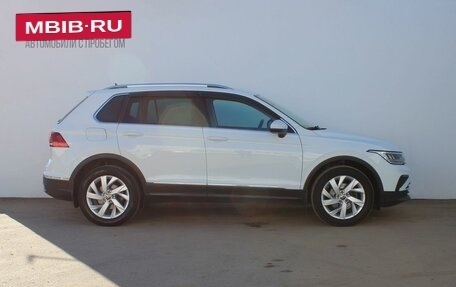 Volkswagen Tiguan II, 2020 год, 2 519 000 рублей, 4 фотография