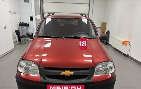 Chevrolet Niva I рестайлинг, 2011 год, 465 000 рублей, 3 фотография