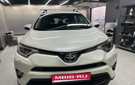 Toyota RAV4, 2017 год, 3 100 000 рублей, 3 фотография