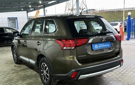 Mitsubishi Outlander III рестайлинг 3, 2015 год, 1 649 000 рублей, 3 фотография