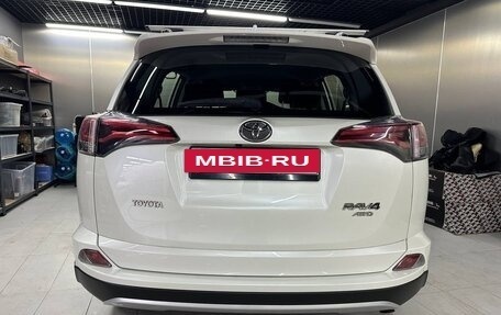 Toyota RAV4, 2017 год, 3 100 000 рублей, 6 фотография