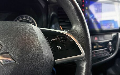 Mitsubishi Outlander III рестайлинг 3, 2015 год, 1 649 000 рублей, 11 фотография