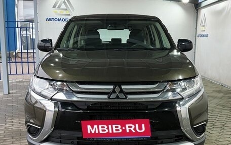 Mitsubishi Outlander III рестайлинг 3, 2015 год, 1 649 000 рублей, 7 фотография