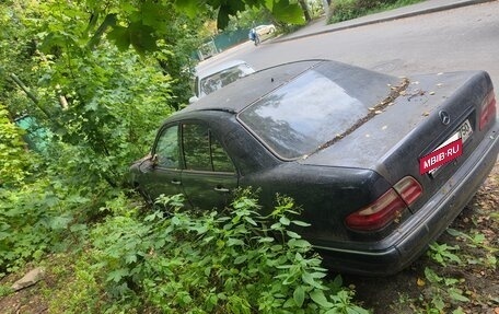 Mercedes-Benz E-Класс, 1999 год, 180 000 рублей, 4 фотография