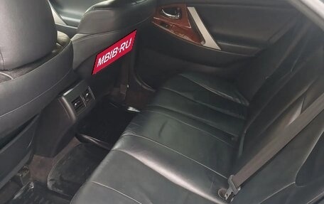 Toyota Camry, 2011 год, 900 000 рублей, 6 фотография