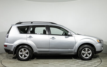 Mitsubishi Outlander III рестайлинг 3, 2011 год, 849 585 рублей, 4 фотография
