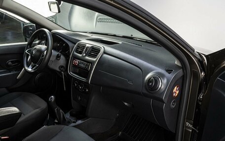 Renault Logan II, 2019 год, 1 050 000 рублей, 15 фотография