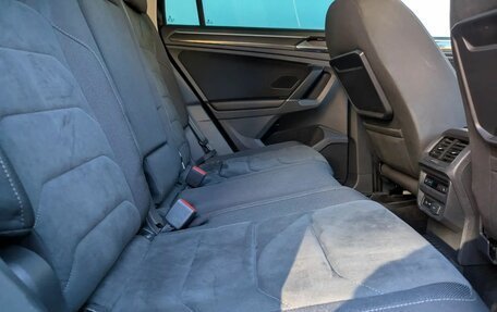 Volkswagen Tiguan II, 2018 год, 2 119 000 рублей, 11 фотография